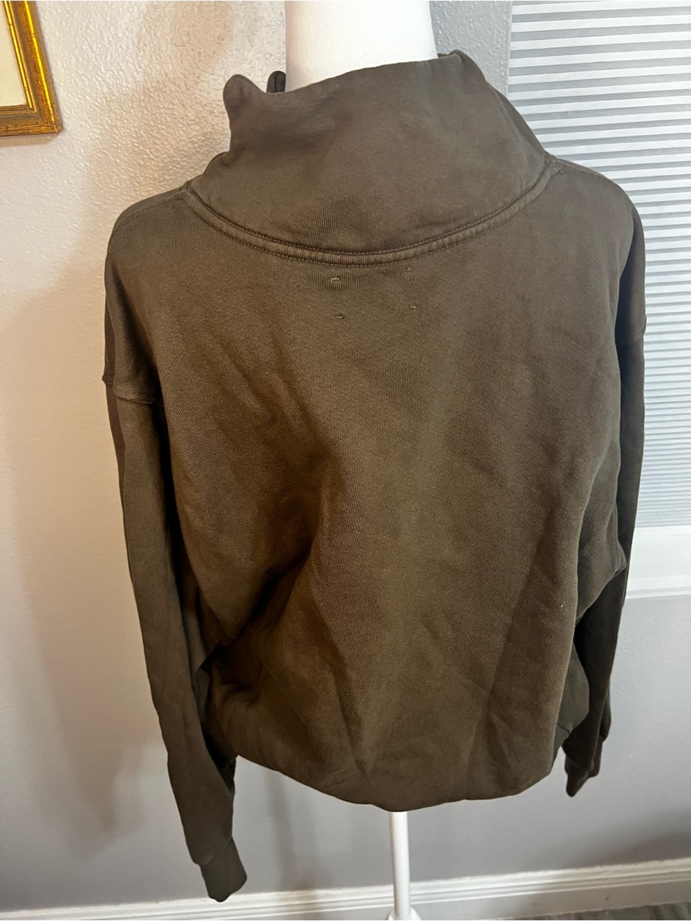 Joah Brown Split Mock / Turtleneck
Sweatshirt - Brown Rare Large One Size - Picture 5 of 12